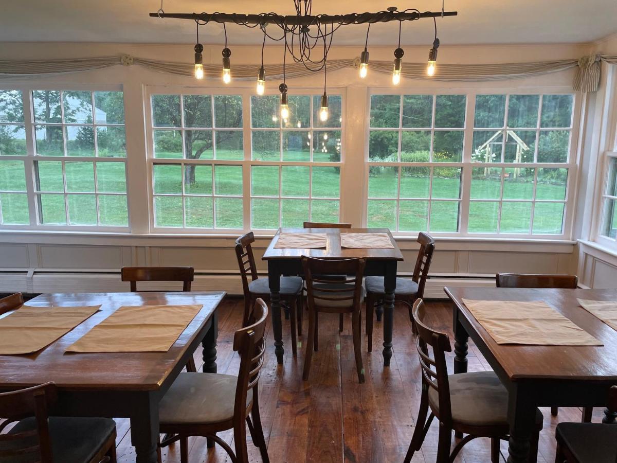 Bed & Breakfast Stone Hearth And Eatery 3*